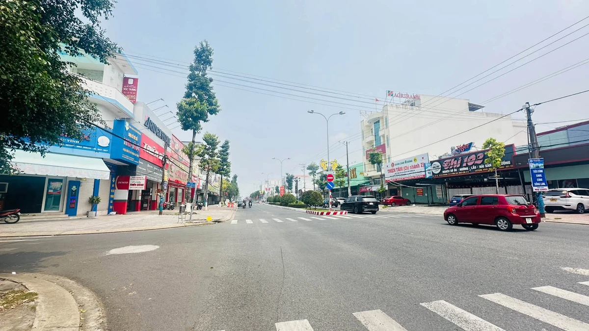 Bán đất mặt tiền Nguyễn An Ninh 450m2, trung tâm Quận 1 - Ảnh 1