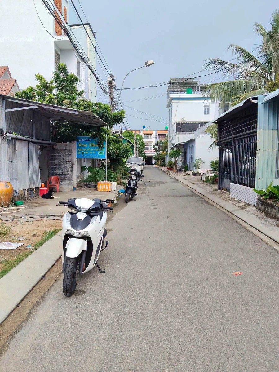 Bán đất nền thổ cư 5x25m đường Văn Cao, khu lấn biển Rạch Giá, giá 2,15 tỷ - Ảnh thu nhỏ 2