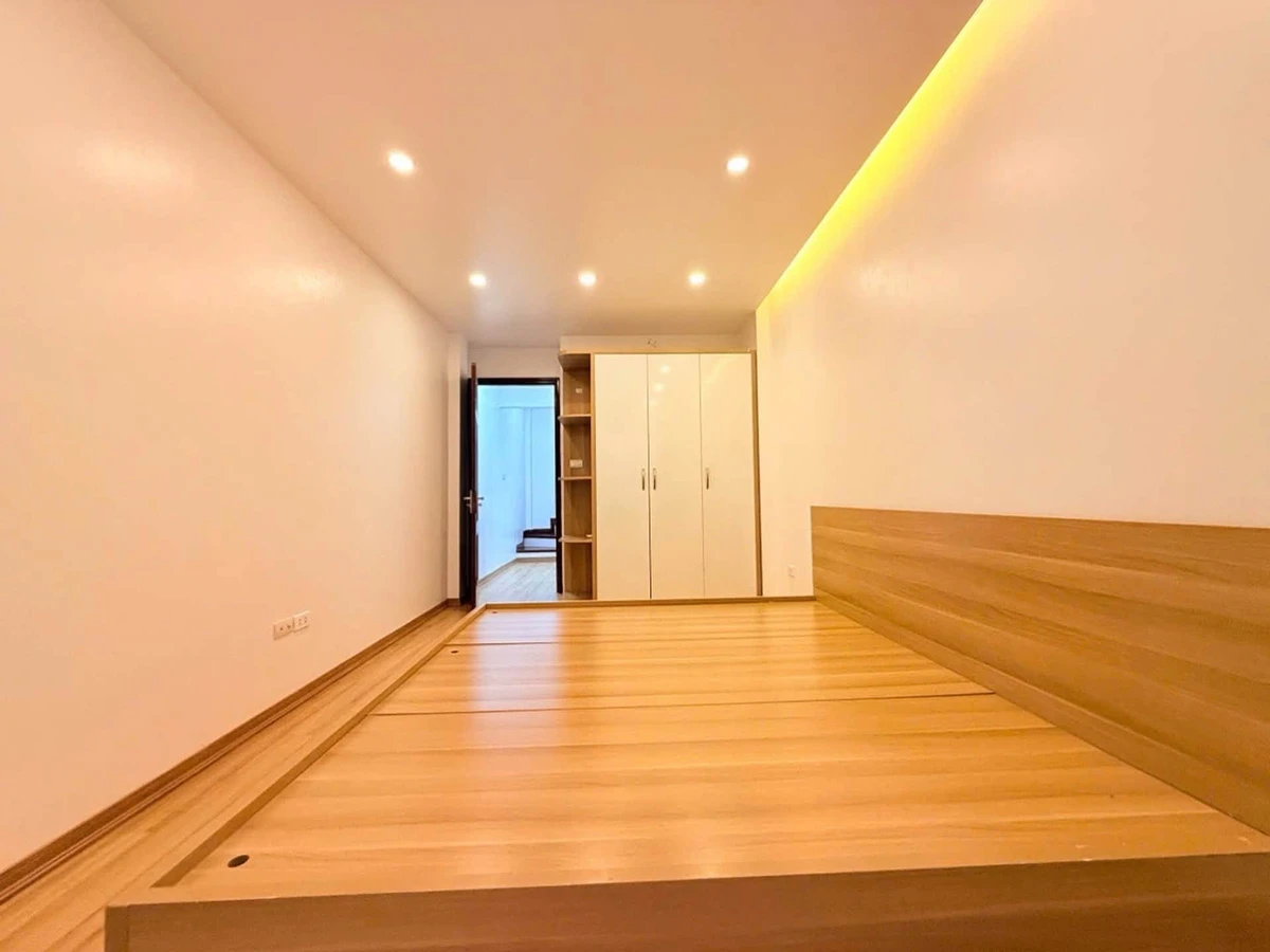 Bán nhà phố 4PN 36m2 mặt tiền Trần Thái Tông, Cầu Giấy - Ảnh thu nhỏ 4