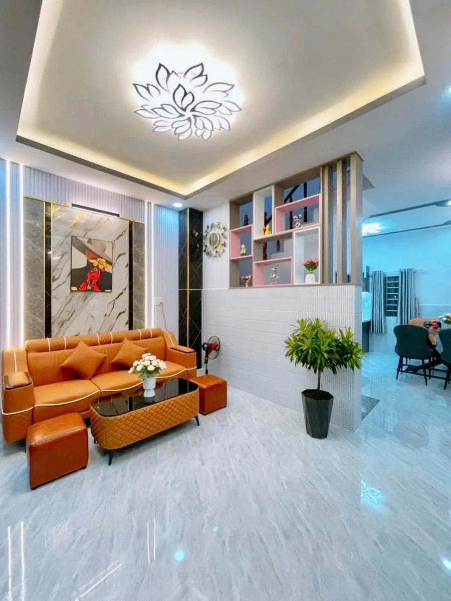 Bán nhà phố Tân Kim 50m² sân riêng 2 tỷ 250 triệu - Ảnh thu nhỏ 2