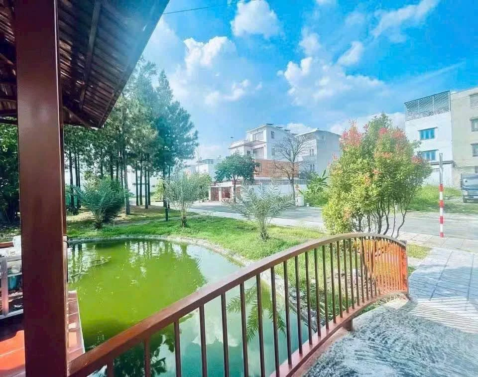 Bán biệt thự 200m² tại The SeaSon Lái Thiêu 8.6 tỷ - Ảnh thu nhỏ 3