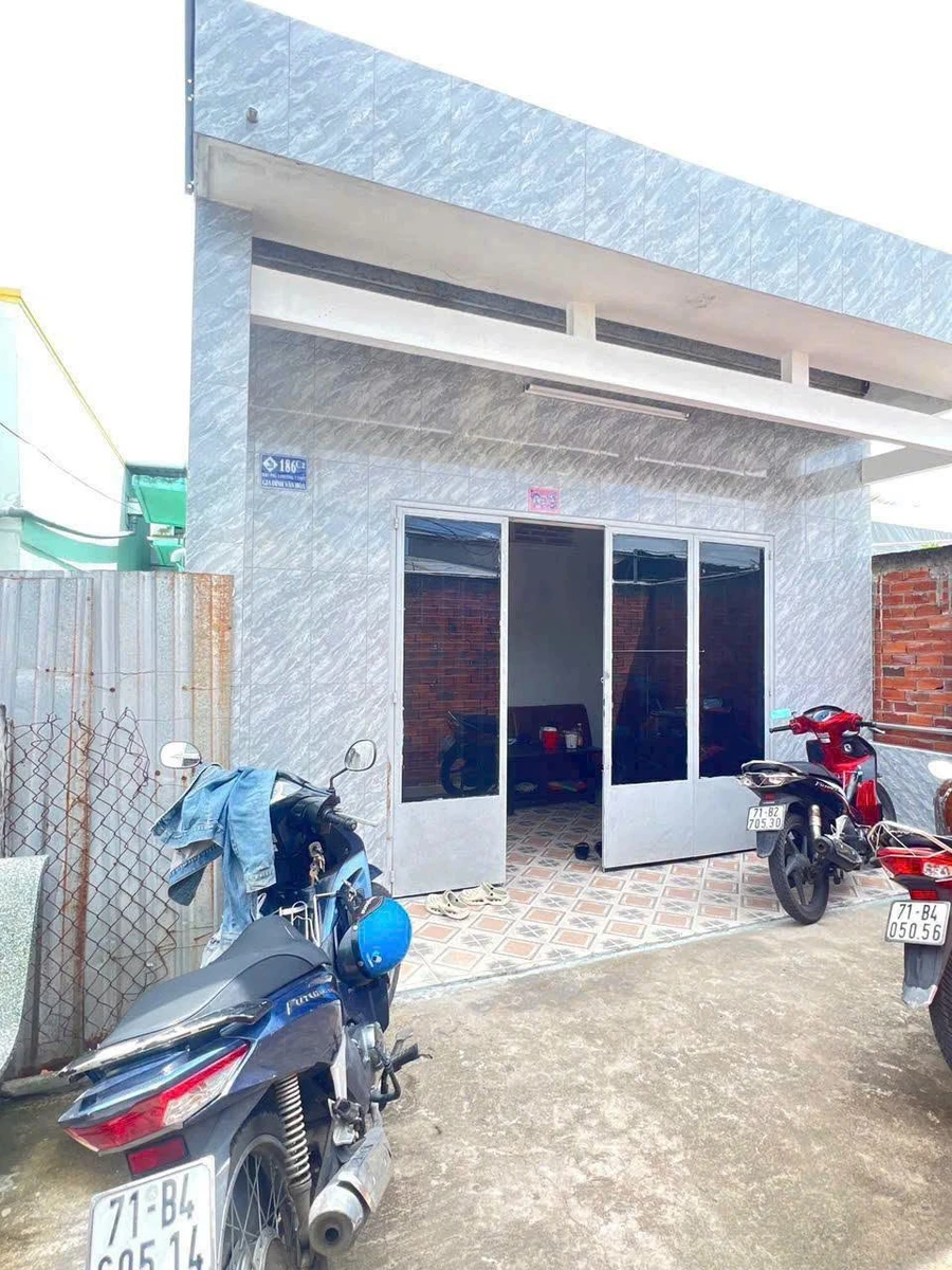 Bán nhà cấp 4, 58.5m2, 2 phòng ngủ, Phường 7 Bến Tre, giá 600 triệu - Ảnh 1