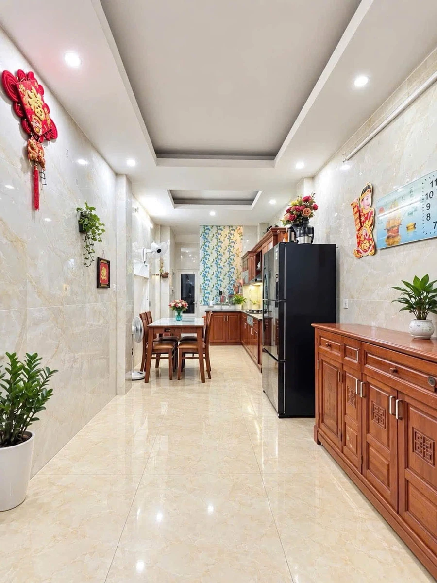 Bán nhà 3 PN 27m² 5 tầng 5.9 tỷ Đoàn Thị Điểm Đống Đa - Ảnh 1
