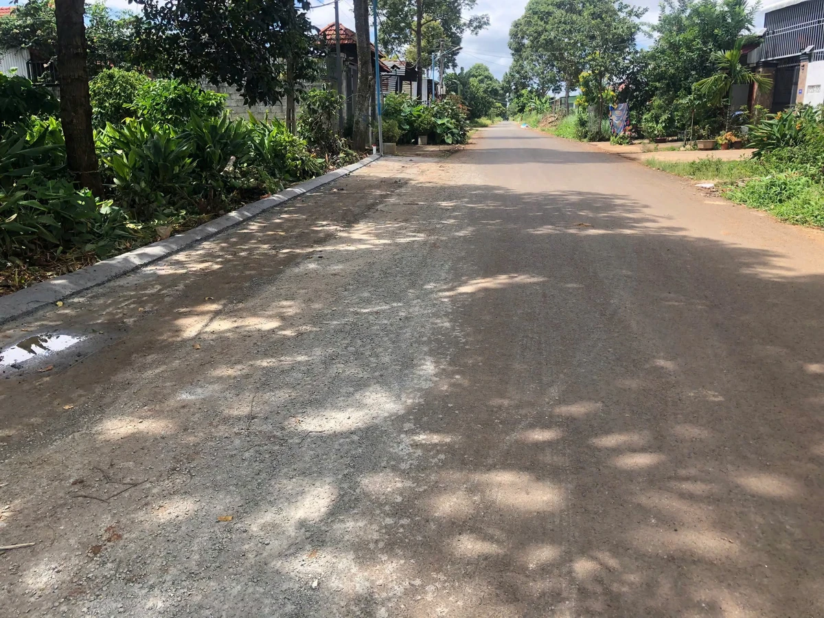 Bán đất góc 2 mặt tiền Ea Kar, Đắk Lắk, 343m2, 1 tỷ 750 triệu - Ảnh 1