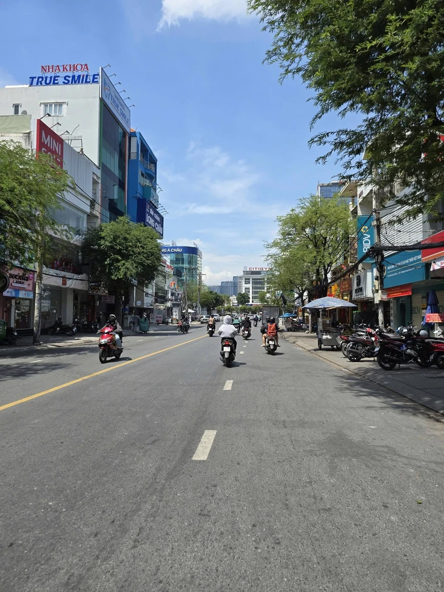 Bán nhà phố 108m² 4 tầng Nguyễn Gia Trí Bình Thạnh 22.5 tỷ - Ảnh thu nhỏ 2