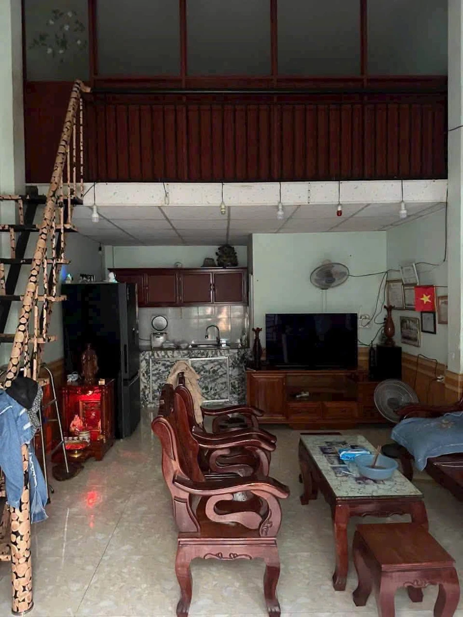 Bán nhà 2 phòng ngủ 50m² Thủ Đức, giá 700 triệu - Ảnh 1