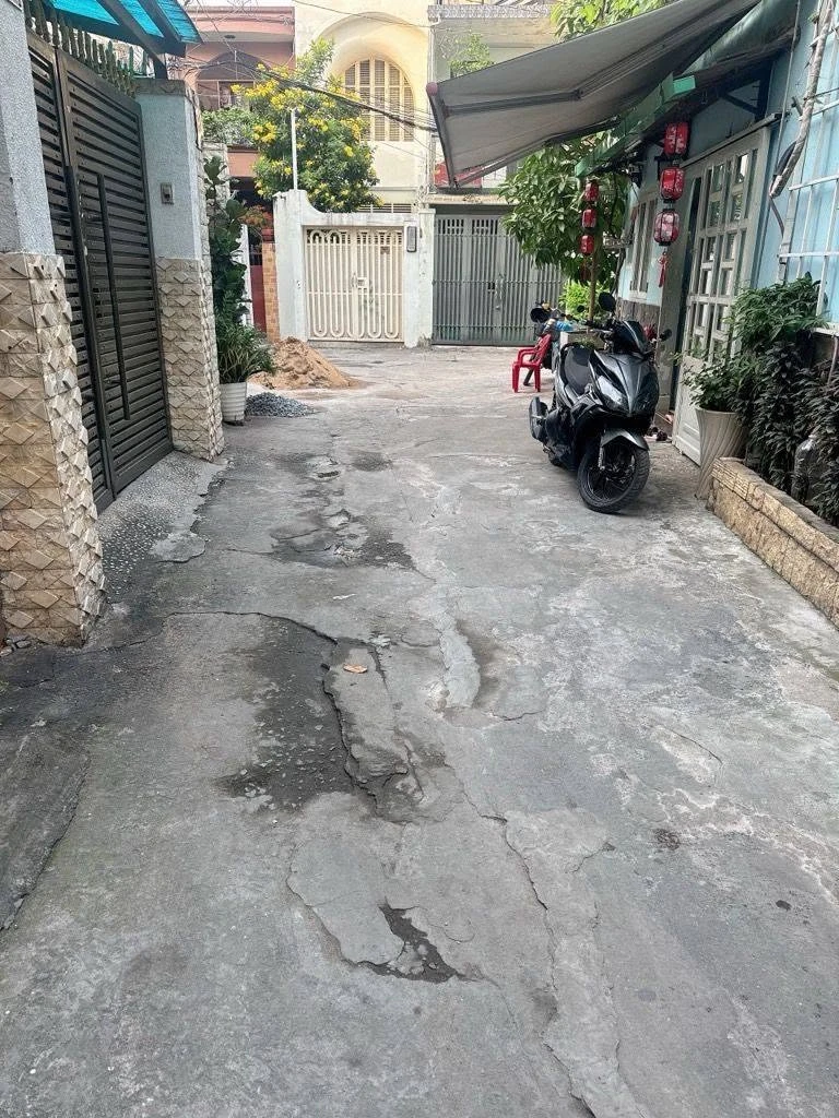 Nhà 4 phòng ngủ bán 10 tỷ 8 tại Bùi Đình Túy - Ảnh thu nhỏ 2