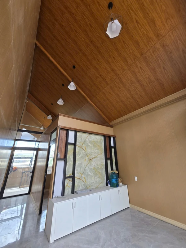 Bán hoặc cho thuê nhà 3 phòng ngủ 40m2 đường Nguyễn Hoàng, Đà Lạt