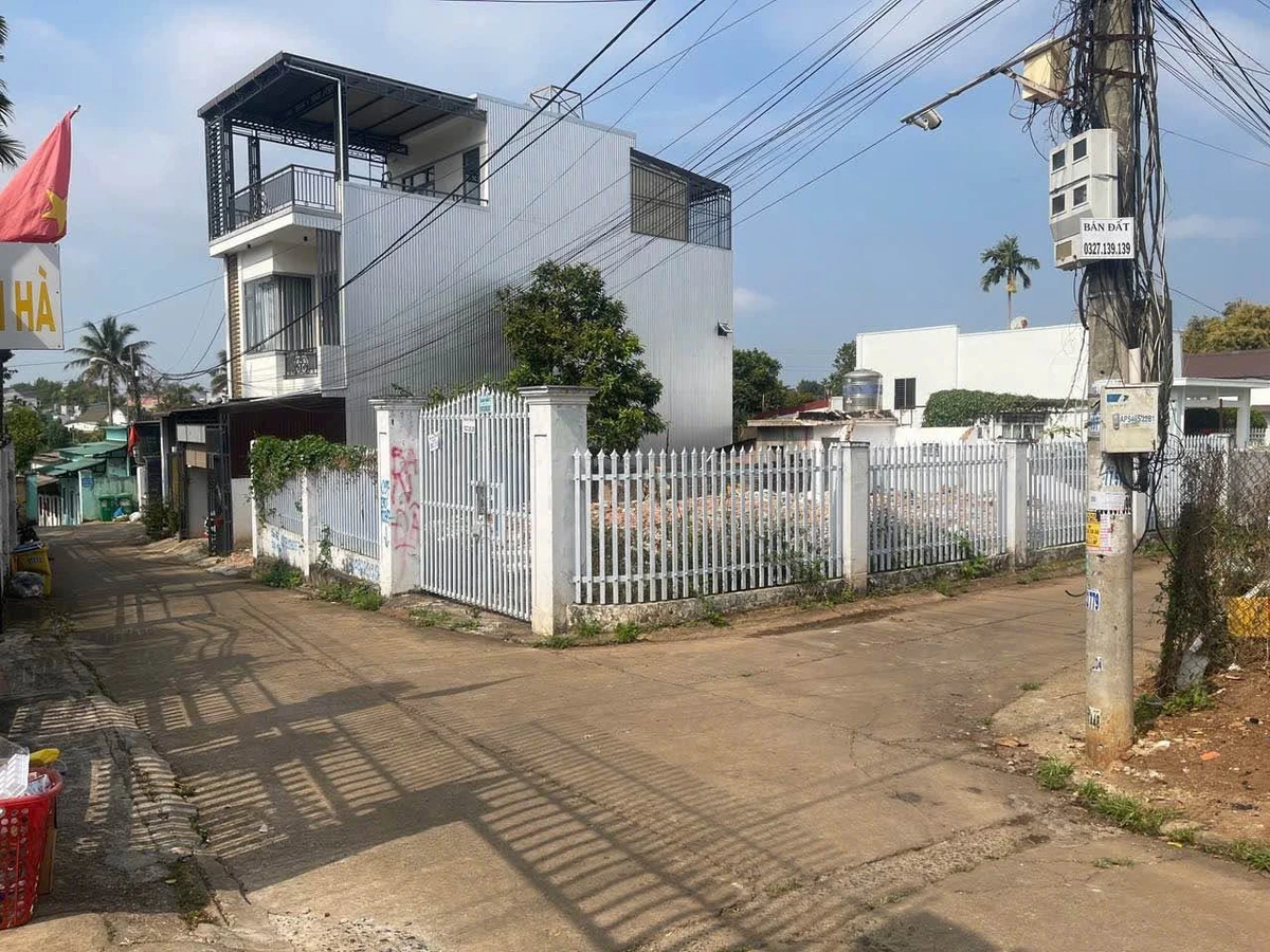 Bán đất thổ cư 100% 5,6x17m giá 2,4 tỷ tại Hòa Thắng, Phường Tân Lập, Đắk Lắk - Ảnh thu nhỏ 3