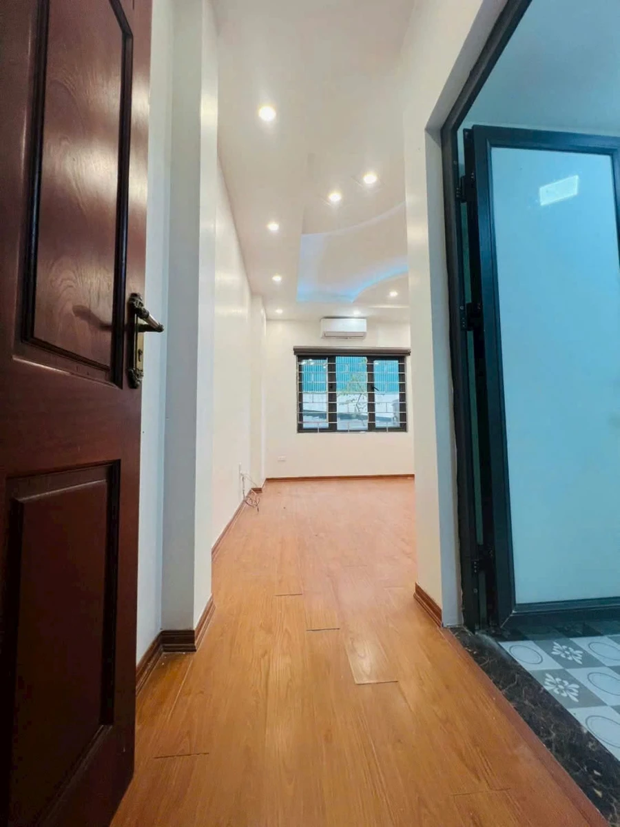 Bán nhà phố Trạm 40m2 x 5 tầng gần Aeon Long Biên, giá khoảng 7 tỷ - Ảnh thu nhỏ 4
