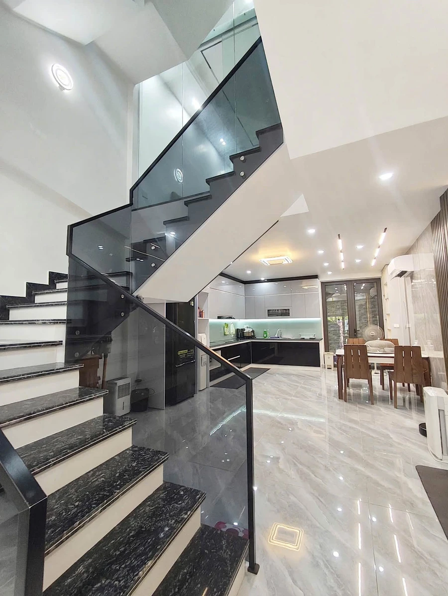 Bán nhà 4 tầng mặt tiền Tuyến 2 Hồ Sen 62.2m² - Ảnh thu nhỏ 4