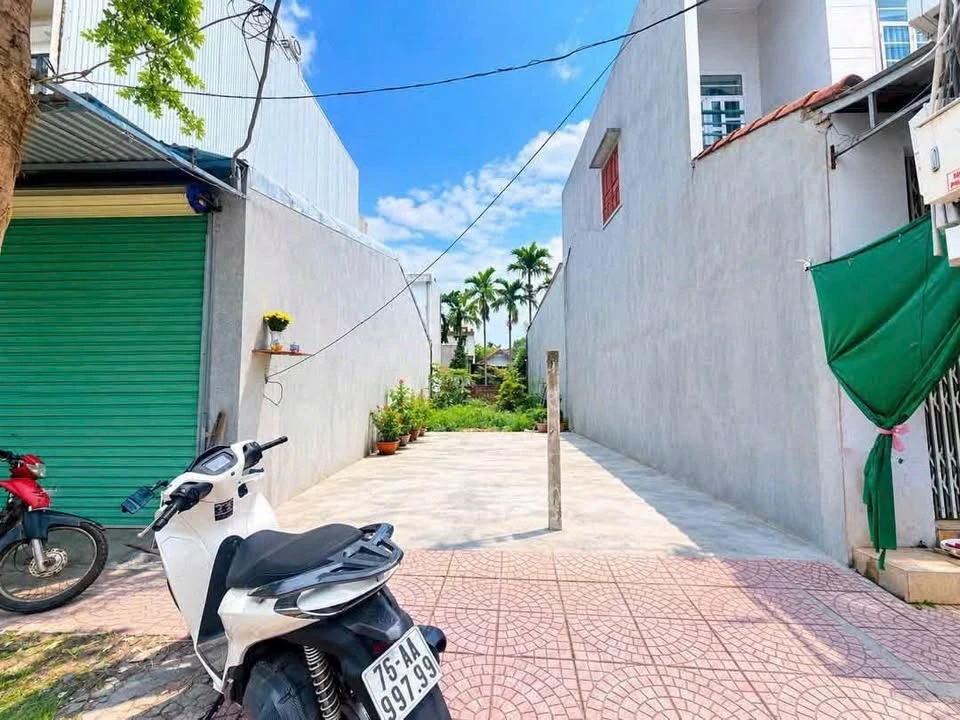 Bán đất mặt tiền Hoàng Hoa Thám 94m2 - 2,2 tỷ - Ảnh 1