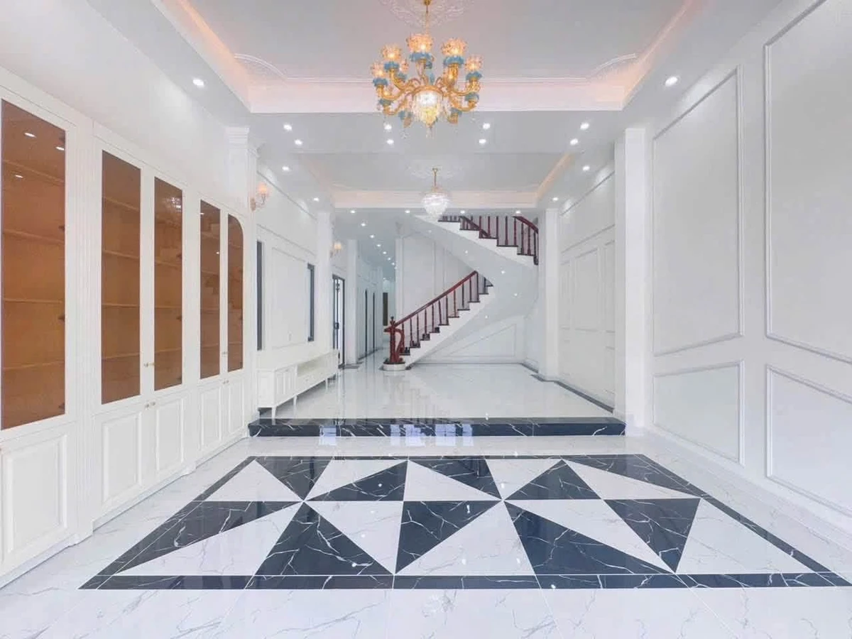 Bán nhà mặt tiền Thành Thái, 164m², 4PN, 5 tỷ 490 triệu - Ảnh thu nhỏ 3