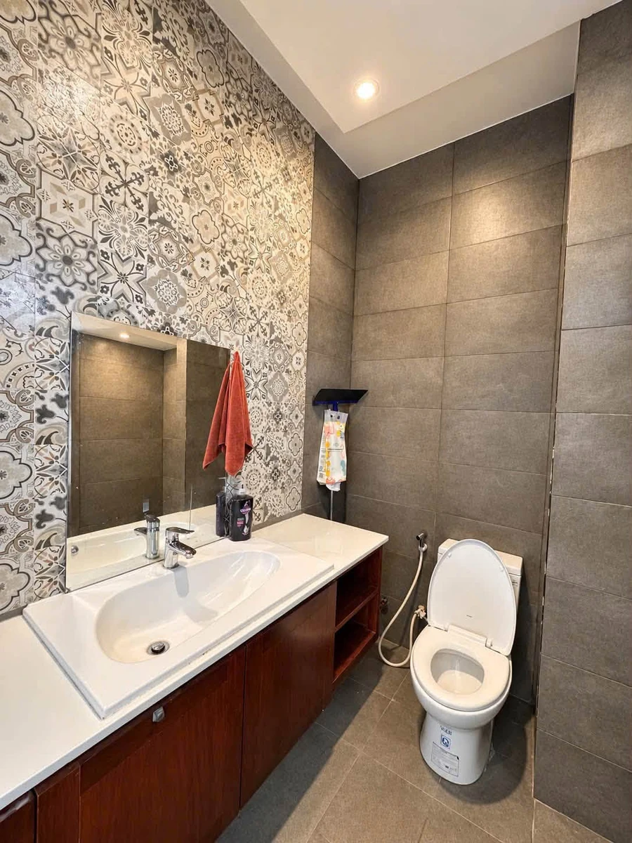 Bán nhà 1 trệt 2 lầu 4PN full nội thất Đồng Nai 6,5 tỷ - Ảnh thu nhỏ 4