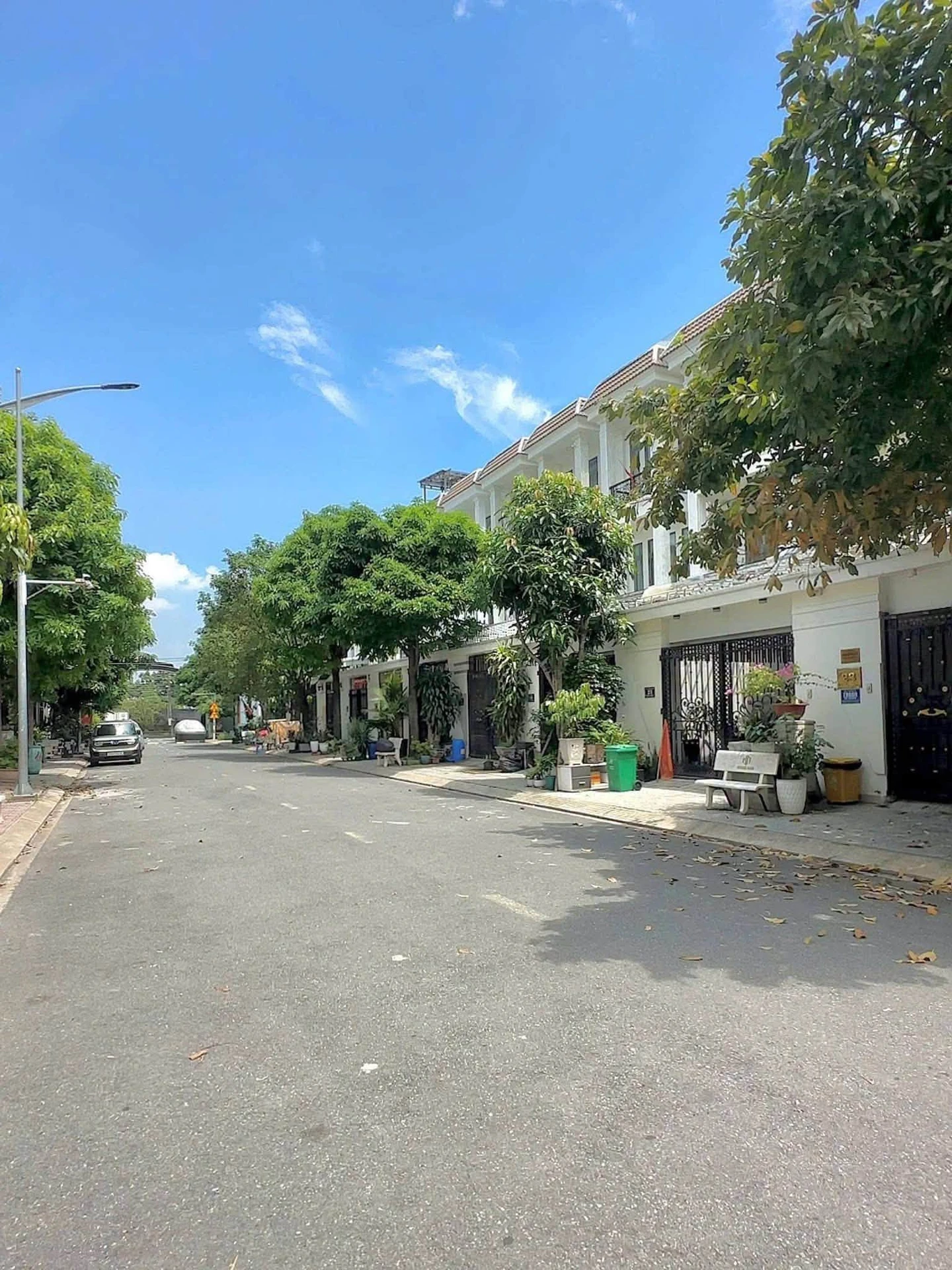 Bán nhà 4 phòng 92m² KDC Hoàng Nam 3, Đông Hòa 6,1 tỷ - Ảnh 1
