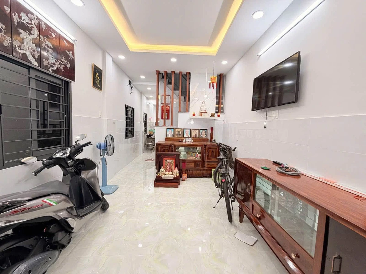 Bán nhà hẻm xe hơi 45m² đường 3 Tháng 2, Quận 10, giá 8,9 tỷ - Ảnh thu nhỏ 4