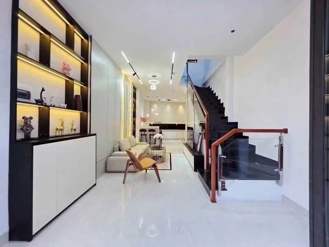 Bán nhà 3 tầng 150m² Phạm Nhữ Tăng, giá 4 tỷ 750 - Ảnh thu nhỏ 3