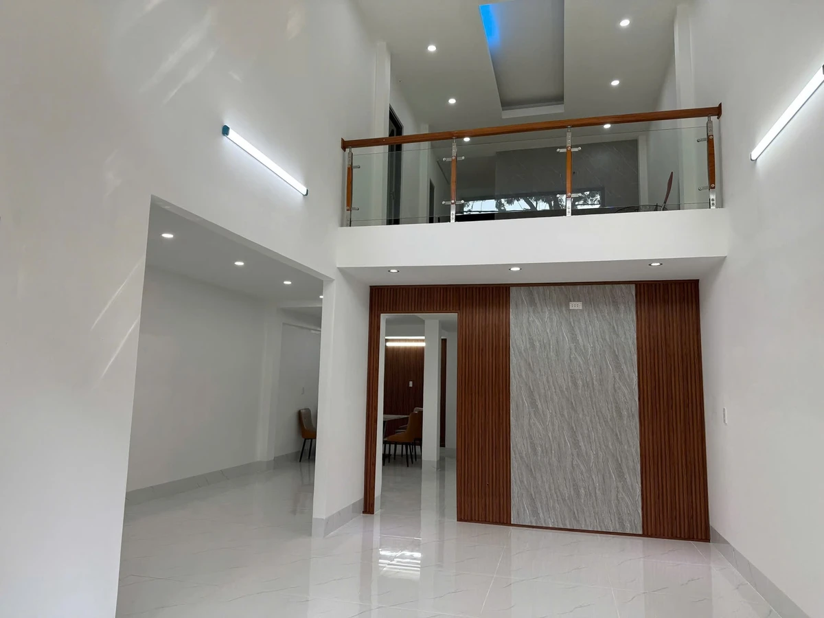 Bán nhà 1 trệt 1 lầu mặt tiền Bà Rịa 96m² - 5.2 tỷ - Ảnh thu nhỏ 3