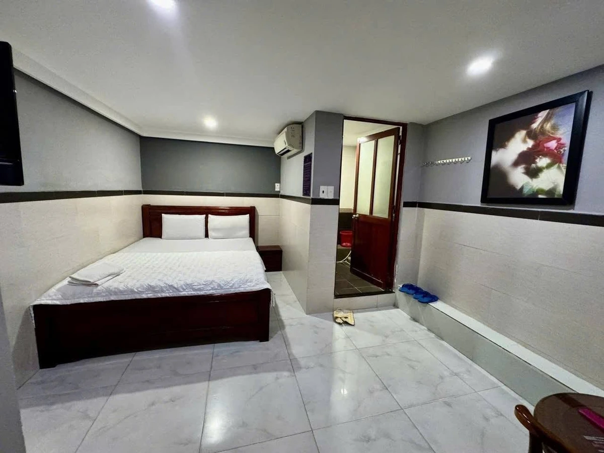 Bán khách sạn 5 tầng 12 phòng 81m2 Sư Vạn Hạnh Quận 10 - Ảnh thu nhỏ 4