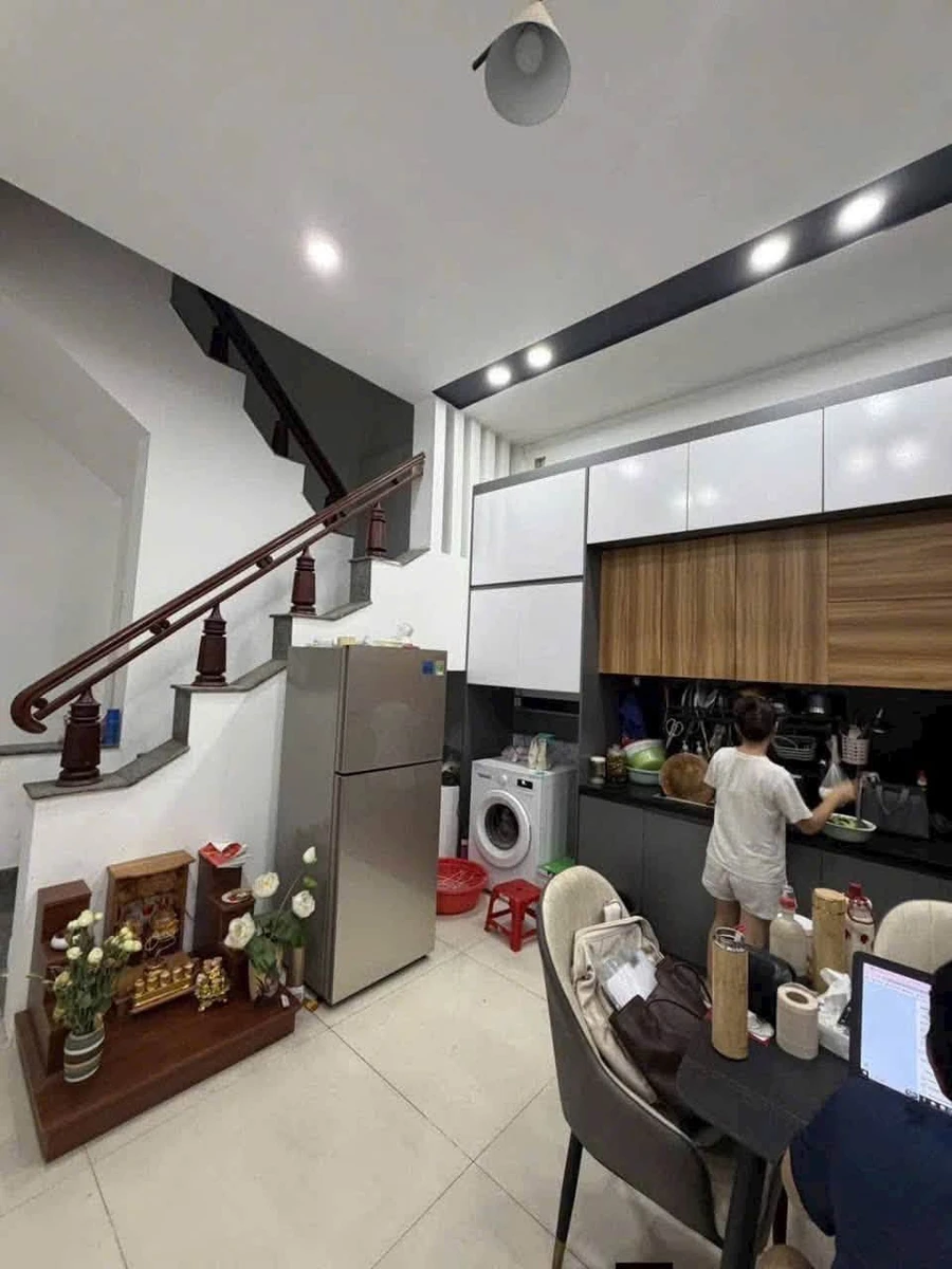Bán nhà 100m² 3PN Bình Dương giá 4.6 tỷ - Ảnh thu nhỏ 4