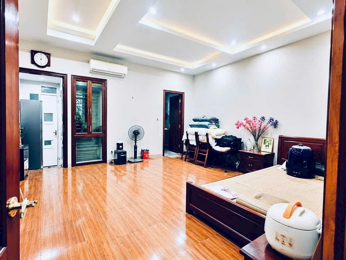 Bán nhà độc lập thang máy 90m² gần Aeon Mall Tân Phú - Ảnh thu nhỏ 2