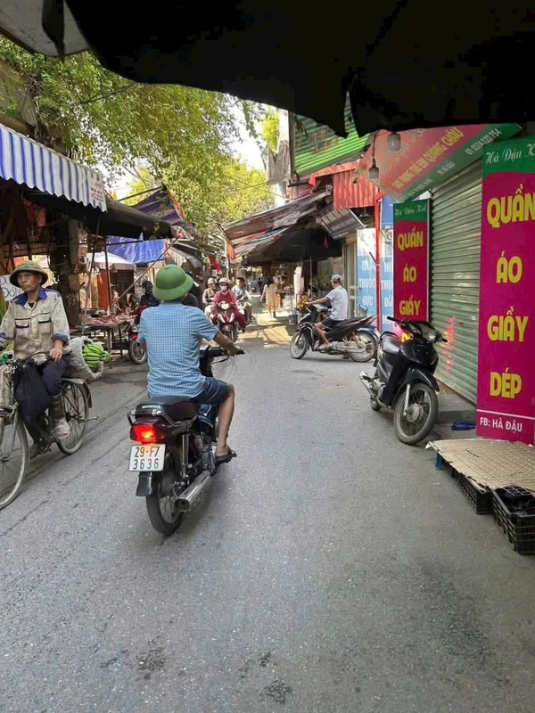 Bán nhà phố 5 tầng 40m² Yên Nghĩa, gần 6 tỷ