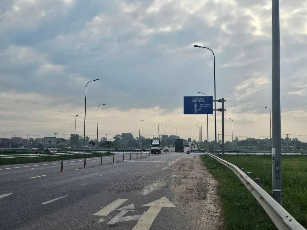 Bán lô đất 159m2 gần vành đai 4 giá 1 tỷ tại Đa Phúc - Ảnh 1