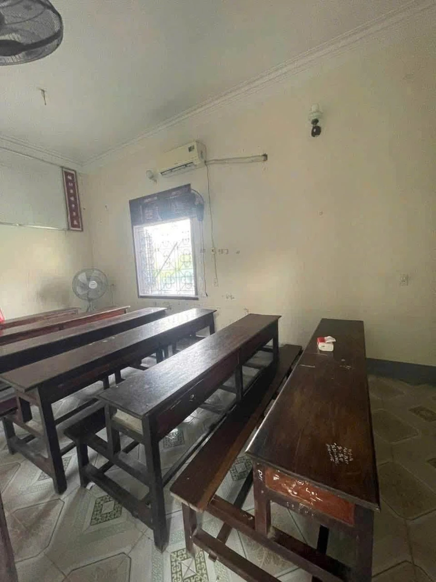 Cho thuê nhà 2 tầng 4 phòng ngủ 140m² bên Hồ Sỹ Tần - Ảnh thu nhỏ 3