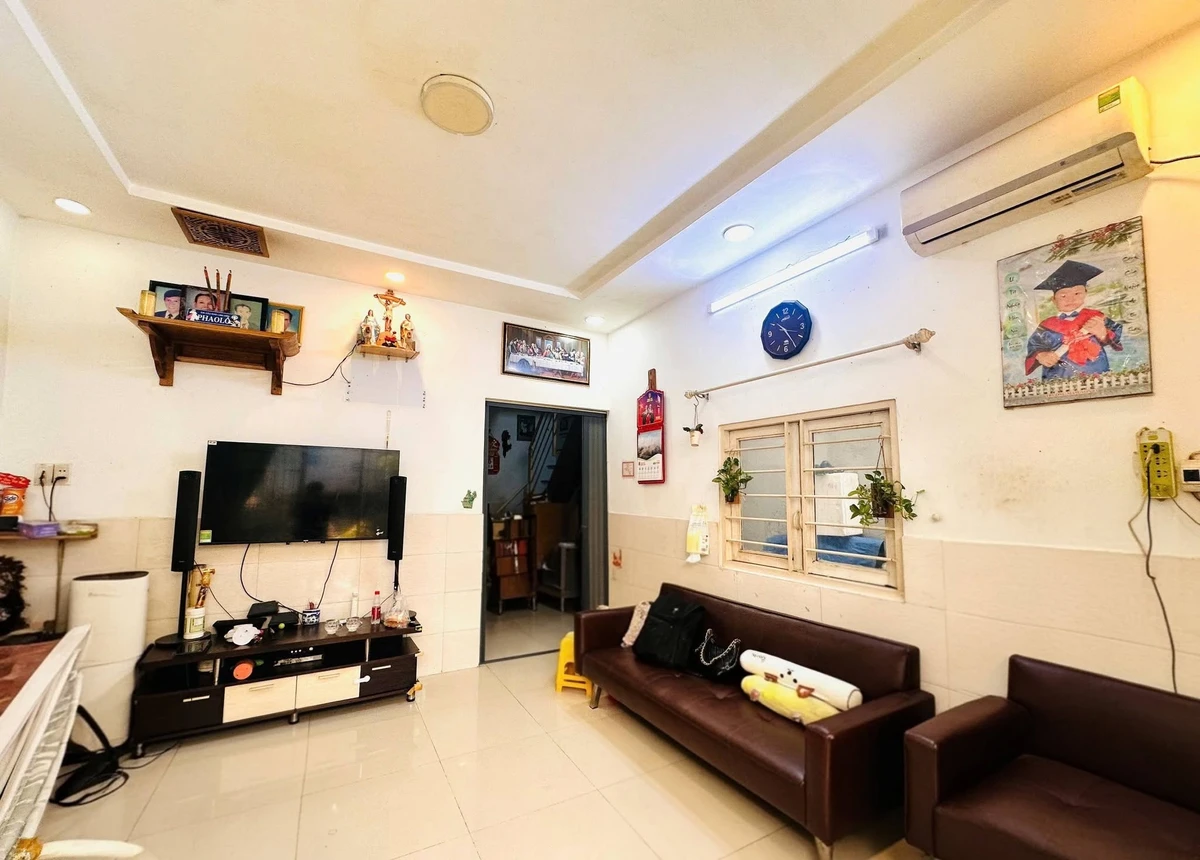 Bán nhà 2 tầng 3 phòng ngủ 62m2 Quốc Lộ 13 cũ 4,5 tỷ - Ảnh thu nhỏ 4