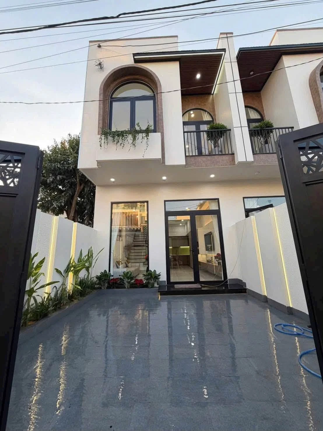 Bán nhà lầu 4.5x16m gần Hương Lộ 15, 1.69 tỷ, Bình Chánh - Ảnh 1