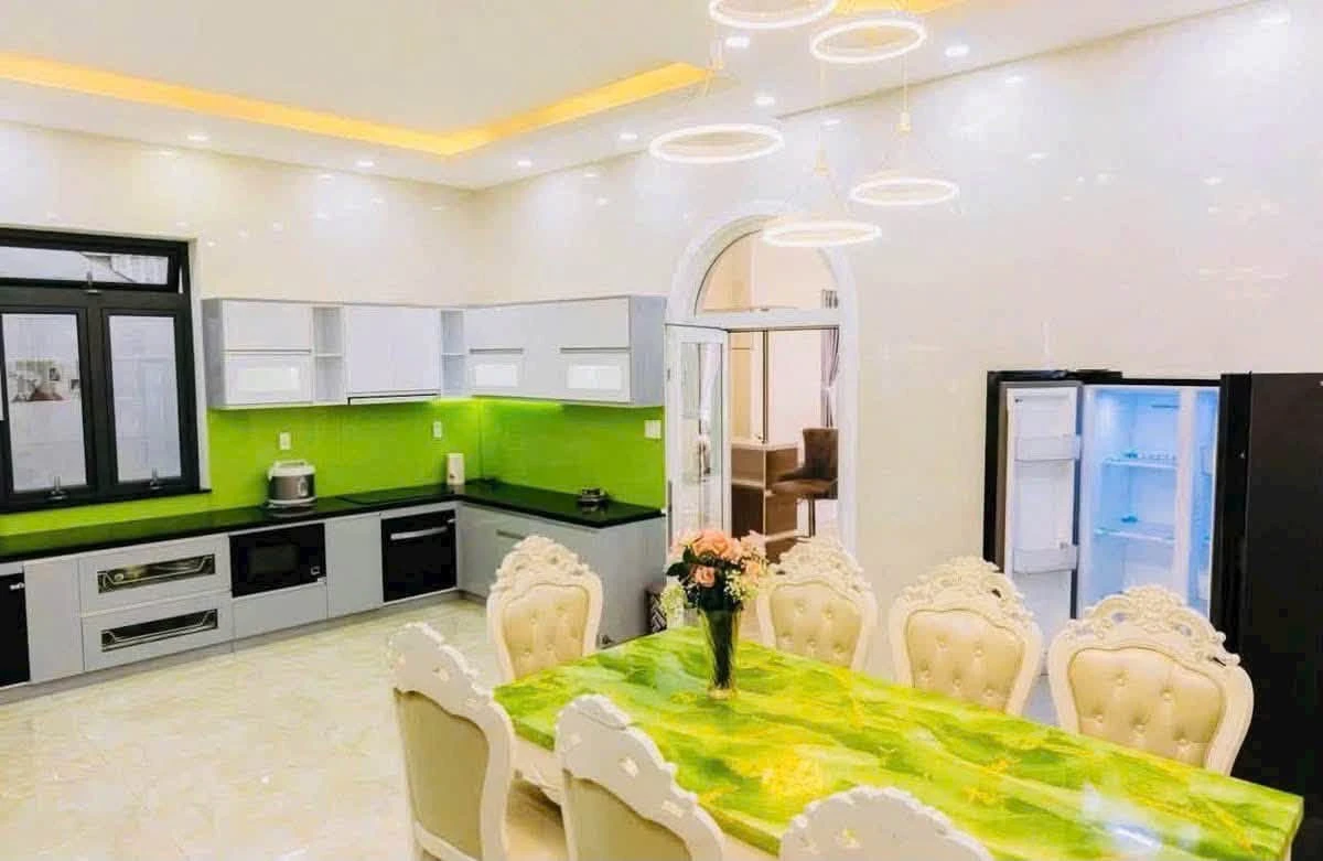 Bán biệt thự 7PN 220m² khu Ngô Quyền Đà Lạt 18 tỷ - Ảnh thu nhỏ 4