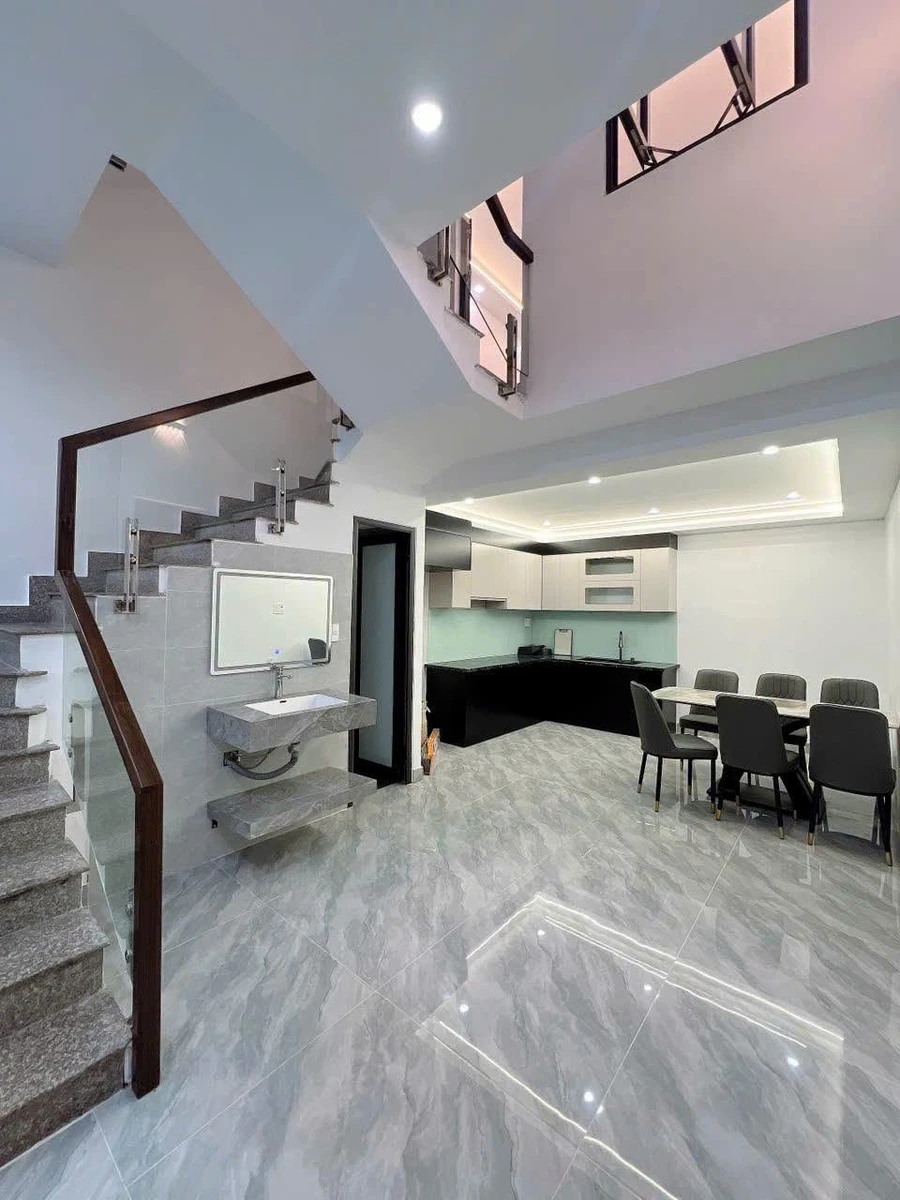 Bán nhà 4 tầng phố Hồ Sen 44m2, 4 phòng ngủ 3.58 tỷ - Ảnh thu nhỏ 2