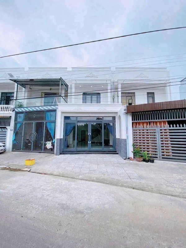 Bán nhà mặt tiền Nguyễn Huy Tưởng 85m², 3 phòng, 2,4 tỷ