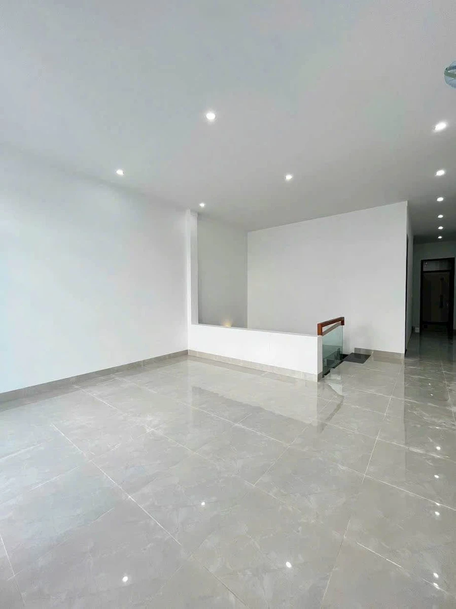 Bán nhà 3PN Hẻm Ywang, Quận 1, 97.9m², 2.9 tỷ - Ảnh thu nhỏ 2