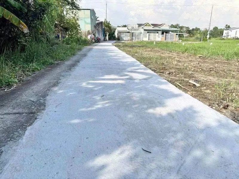 Bán nền đất 130m² đường Châu Thị Kim, Long An, 750 triệu