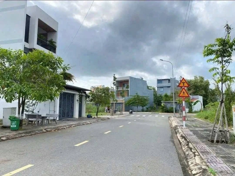 Bán đất mặt tiền Hoàng Xuân Nhị 114m2, Long Tâm, TP Bà Rịa, giá 2,8 tỷ