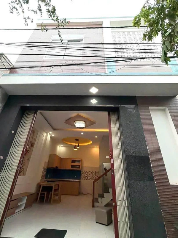 Bán nhà 2 tầng nội thất 38m² Nguyễn Chánh Quy Nhơn 2 tỷ 50
