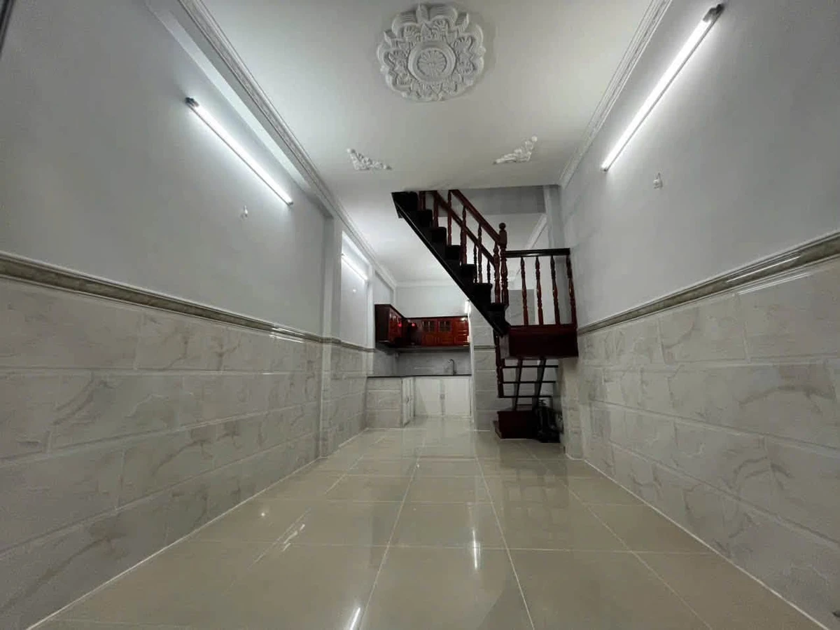 Bán nhà Quận 4, 67m², 4 phòng ngủ, 4,45 tỷ - Ảnh thu nhỏ 3
