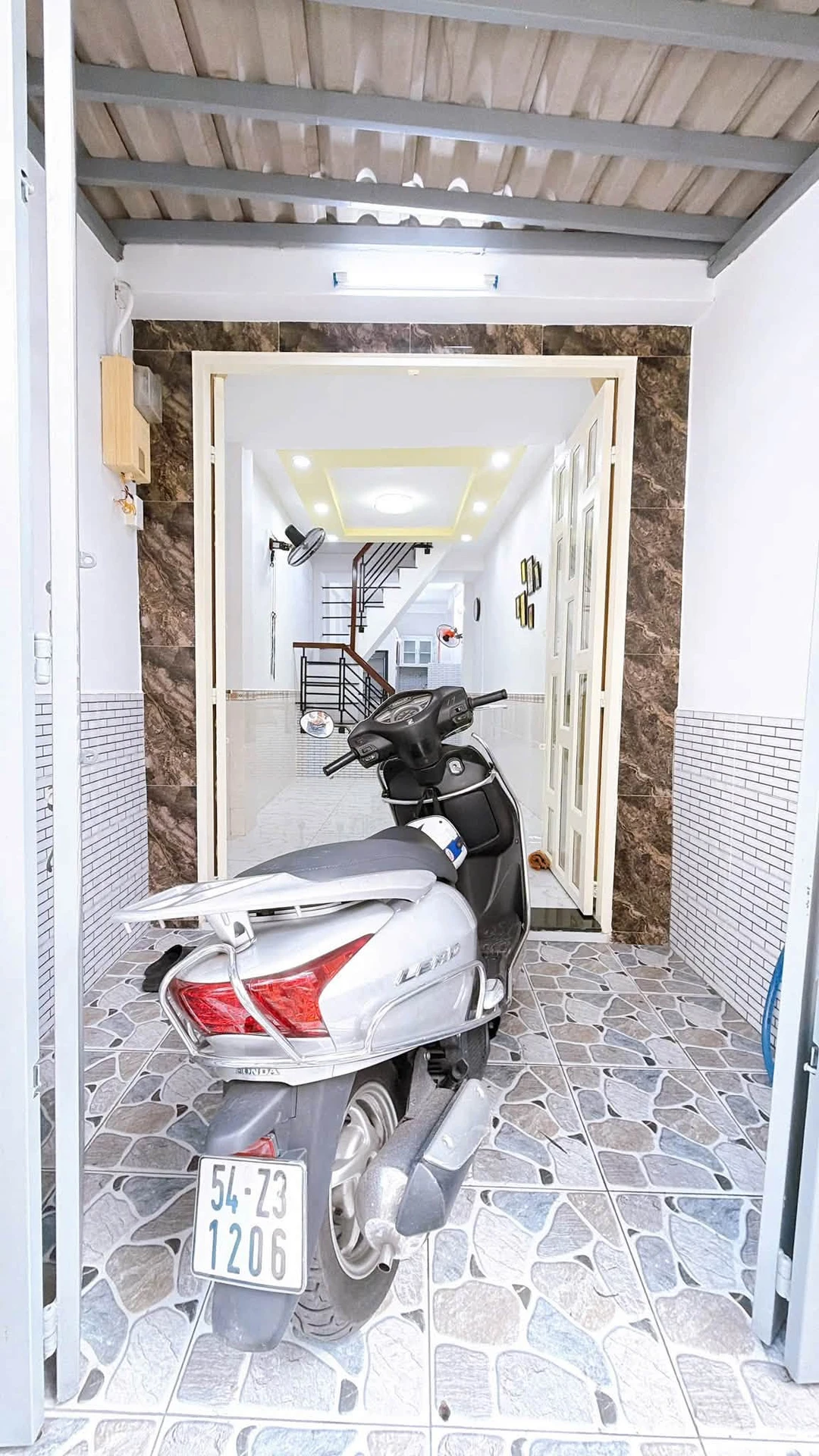 Bán nhà hẻm 78 Khánh Hội, Phường 4, Quận 4, 28,6m2, 3PN, giá 3,75 tỷ - Ảnh 1