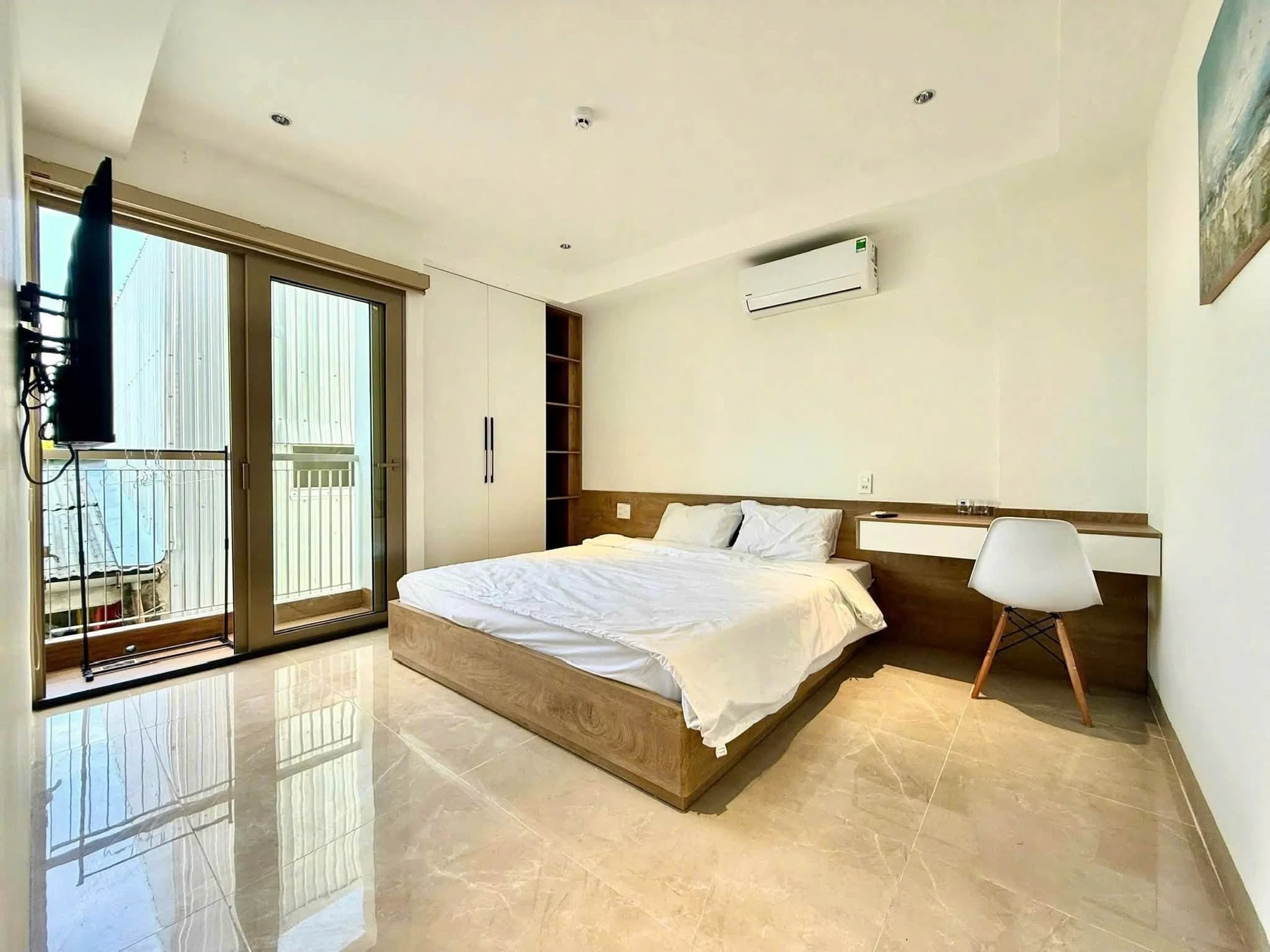 Bán tòa căn hộ 7 tầng 99m² mặt tiền Sơn Trà 20.5 tỷ Q.4 - Ảnh 1