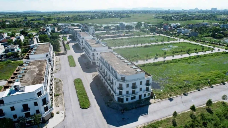 Bán đất Quảng Phú 100m² mặt tiền 5m giá 2 tỷ