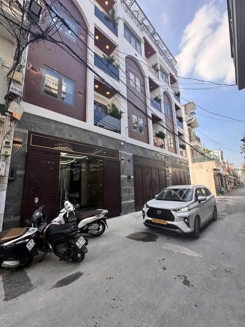 Bán nhà phố Quận 12, 65m², 4PN, giá 7,5 tỷ - Ảnh 1