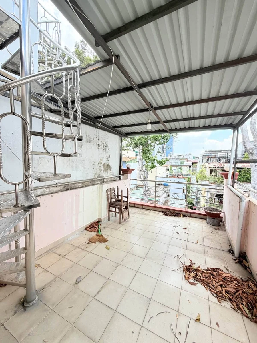 Bán nhà mặt tiền Trần Quang Diệu Quận 3, 50m2, 5 tầng 7PN, chào 18,x tỷ - Ảnh thu nhỏ 4