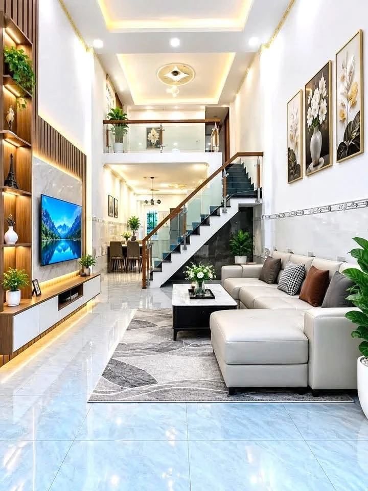 Nhà mới 72m² 3PN, 2WC, sổ chung gần Dĩ An - Ảnh 1