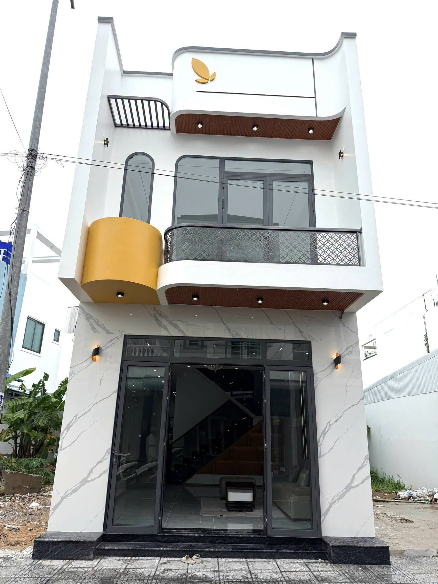 Nhà phố 1 trệt 1 lầu 4PN 3WC 80m² Rạch Giá 3,35 tỷ - Ảnh 1
