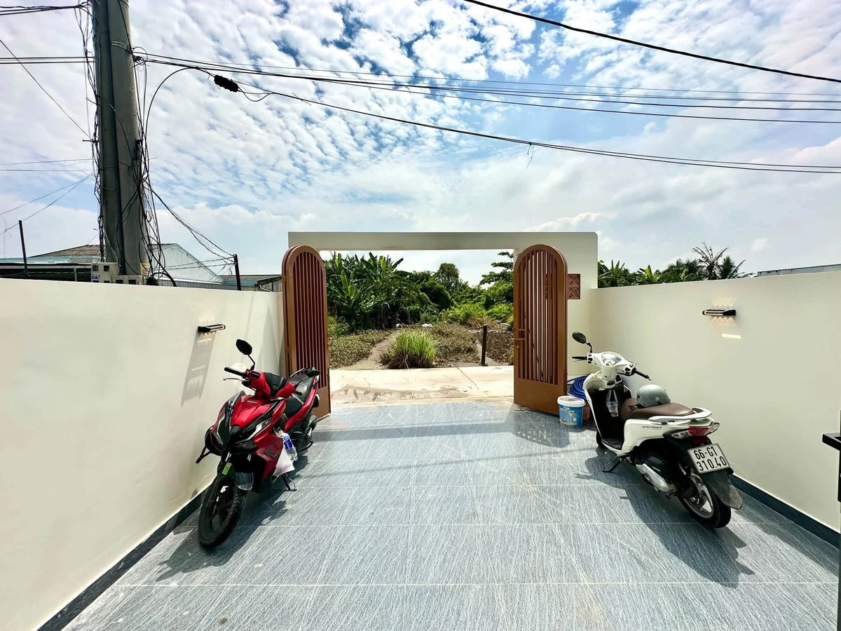 Bán nhà sổ hồng riêng 4.6x25m 1 trệt 1 lầu 3PN tại Mỹ Lộc giá 2,38 tỷ - Ảnh thu nhỏ 4