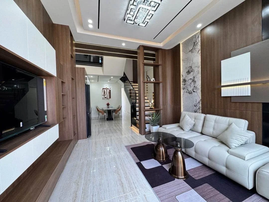 Nhà 3 tầng mặt tiền Tôn Đản 85m2 xây mới - Ảnh thu nhỏ 2