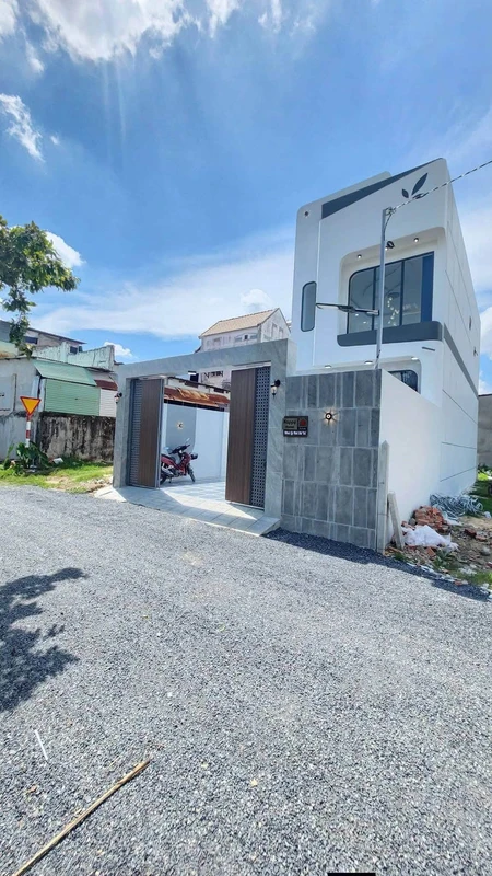 Nhà lầu lửng 3PN/3WC, 121.9m², Tây Ninh, 2.39 tỷ