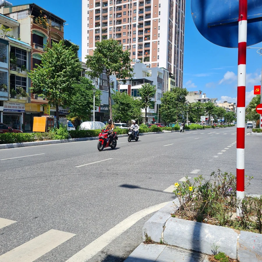 Bán nhà phố 4 tầng 46,8m² mặt tiền 4m Hạ Long - Ảnh thu nhỏ 2