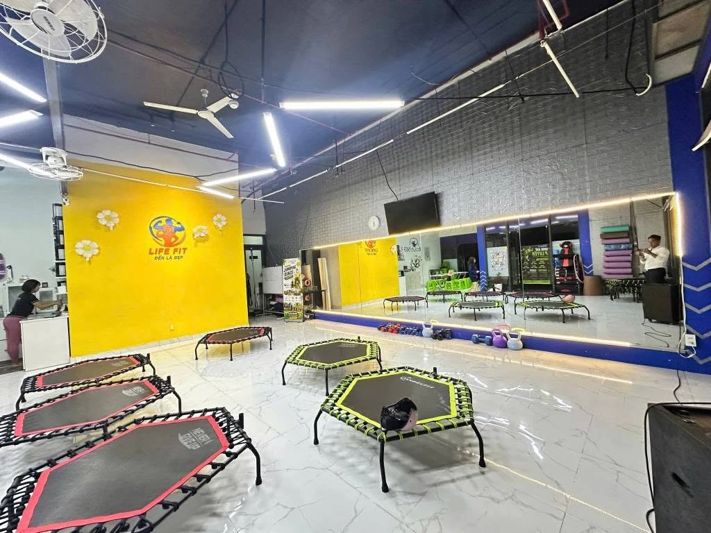Bán shophouse 80m² 3 mặt tiền kề Vincom Dĩ An 5,5 tỷ - Ảnh 1